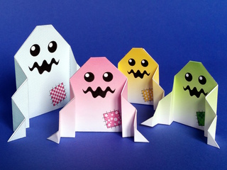 Monstre fantôme d'Halloween en origami